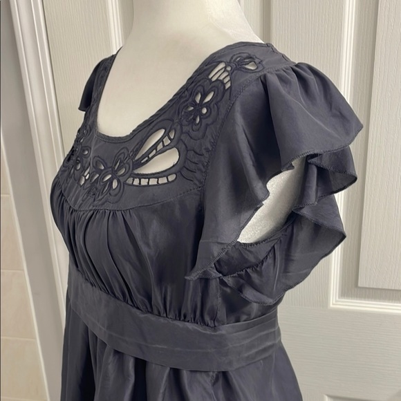 Gray Baby Doll Mini Dress Cut Out Floral Design Front & Back 100% Silk Size 6 - Picture 6 of 10